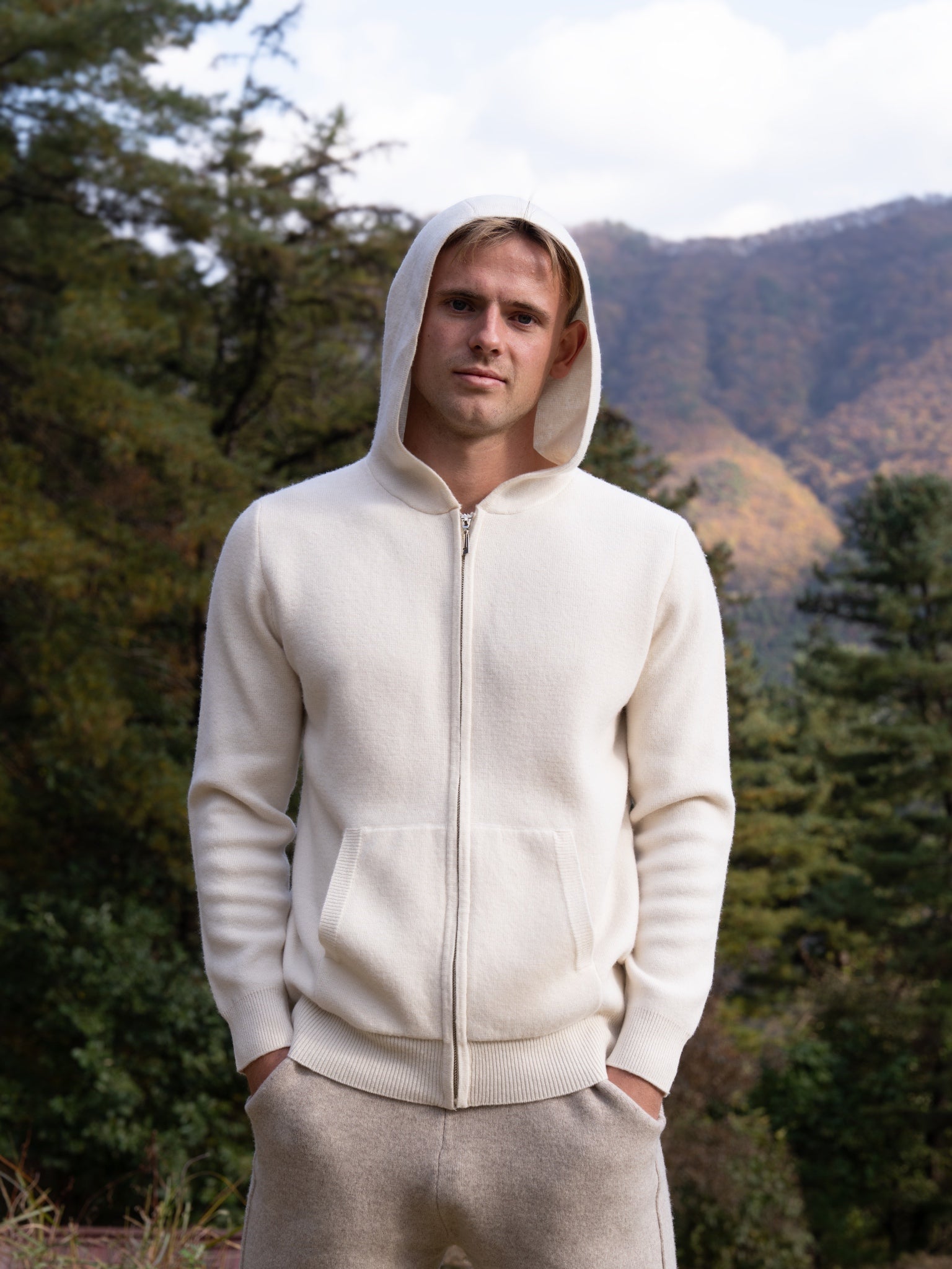 100% 순수 메리노 울 베이직 후드 집업