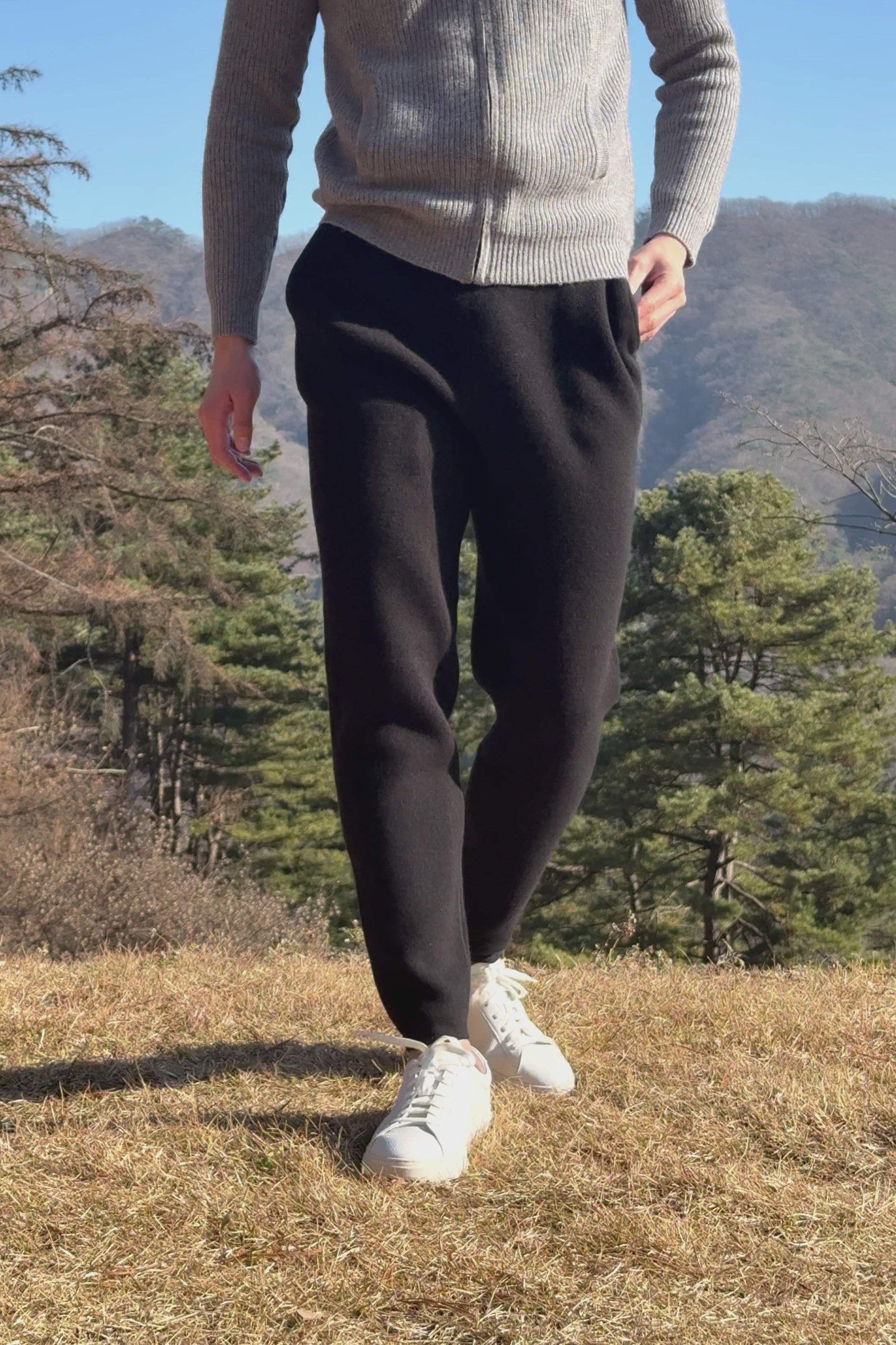 Load video: 순수 메리노 울 베이직 팬츠